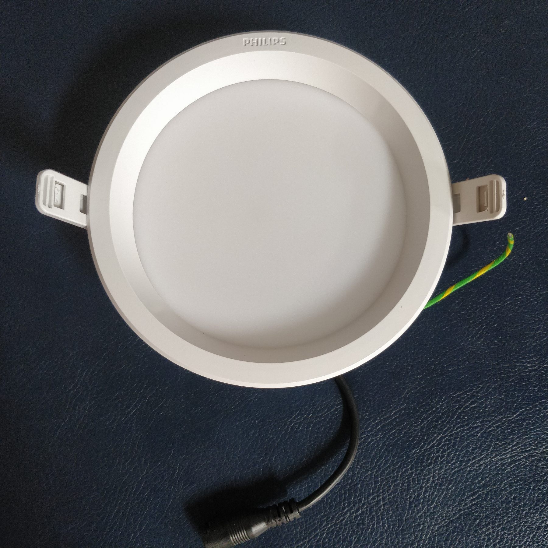 DN295B LED6S-4000 PSU WH HOUSING